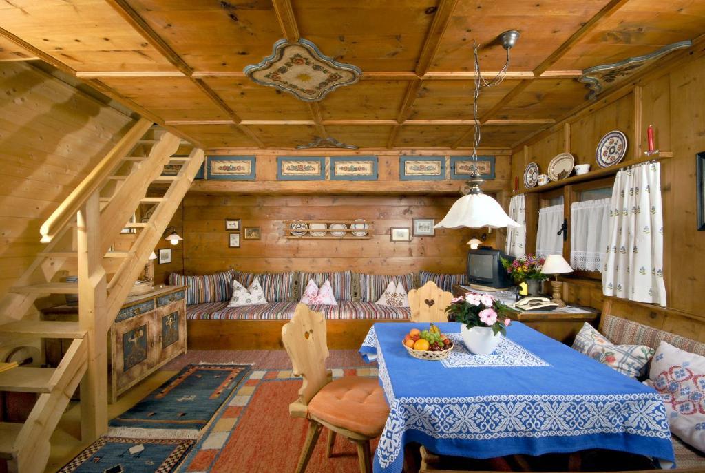 Ferienhaeuser Reither Almen Reith im Alpbachtal Ruang foto
