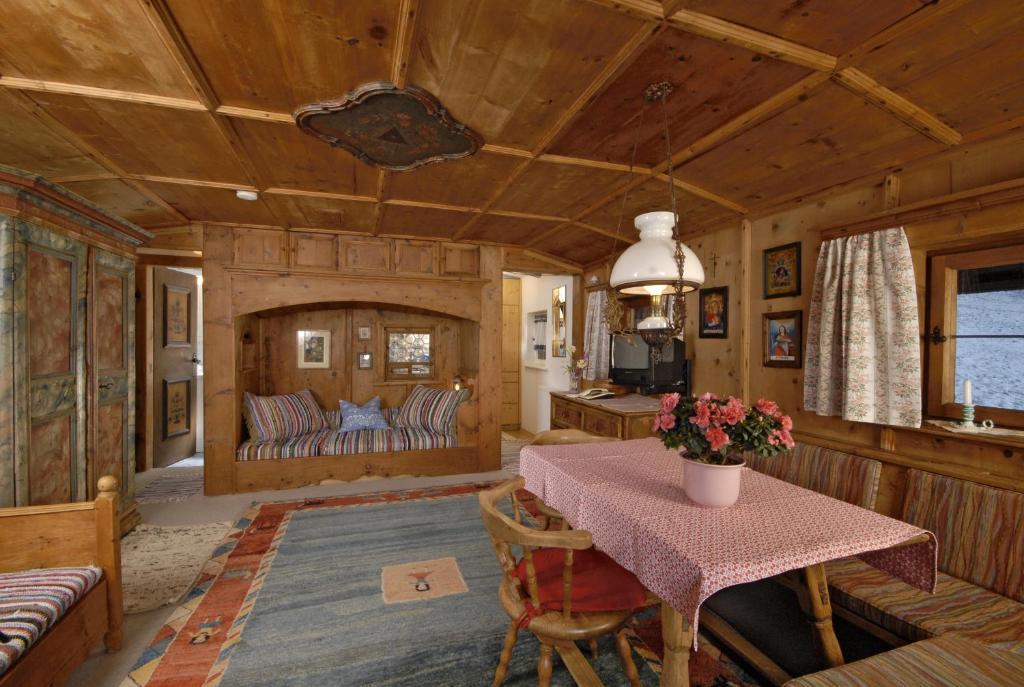 Ferienhaeuser Reither Almen Reith im Alpbachtal Ruang foto
