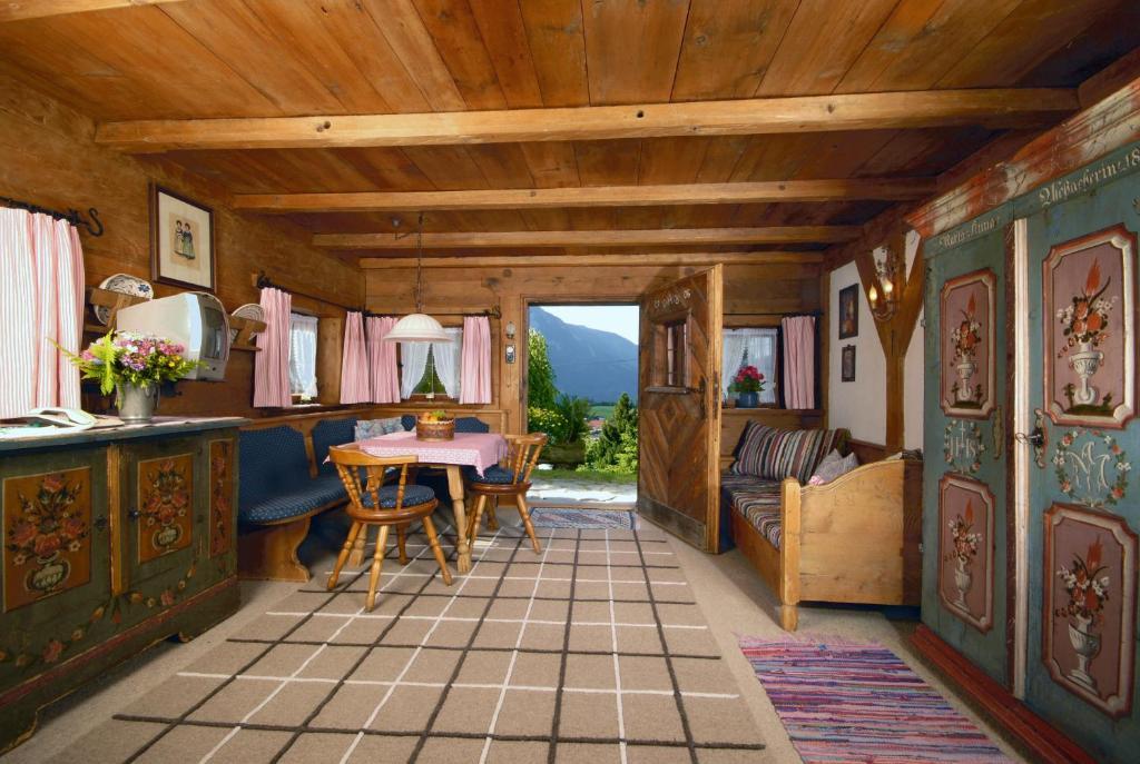 Ferienhaeuser Reither Almen Reith im Alpbachtal Ruang foto
